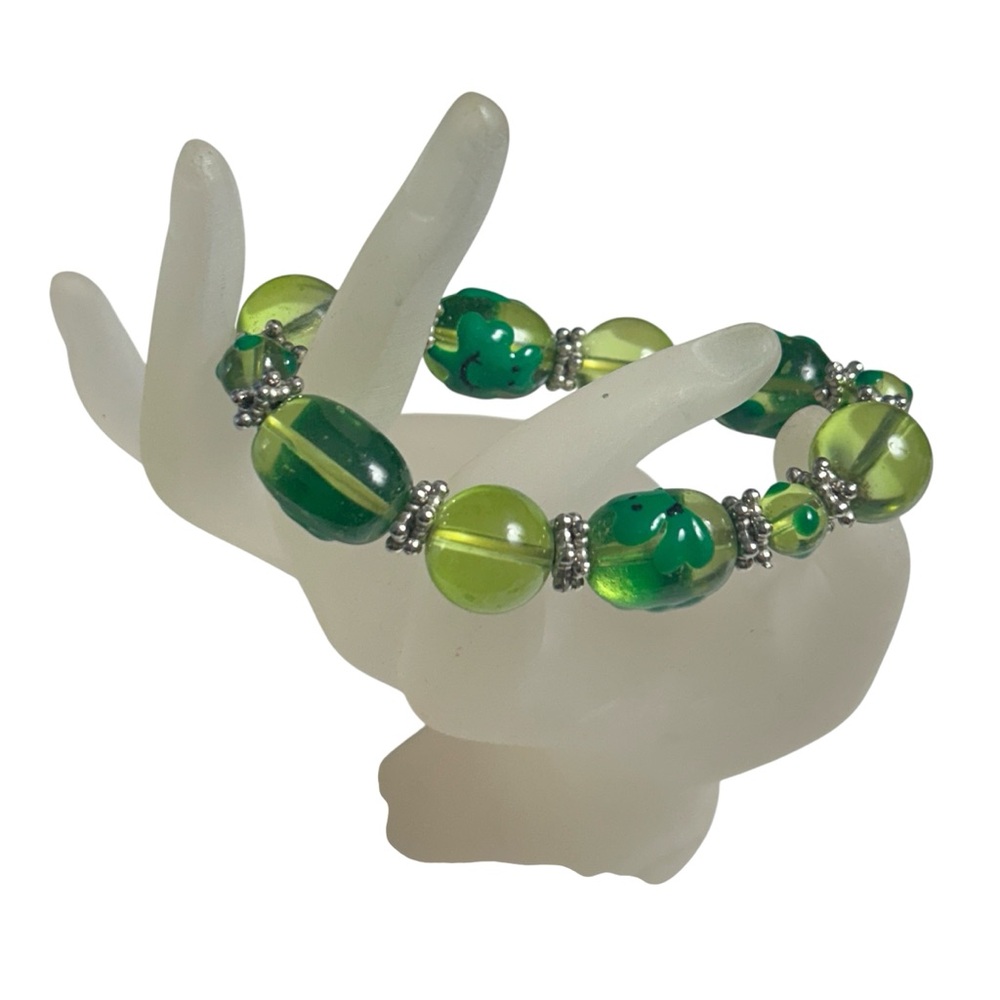 Shamrock Painted Green Glass Beaded Stretch Bracelet Vintage St Patrick’s Day